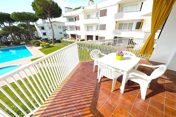 Licht appartement met privéterras en gemeenschappelijk zwembad nabij strand - thumbnail 6