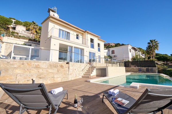Villa Firenze in Lloret de Mar met privézwembad en zeezicht - thumbnail 6