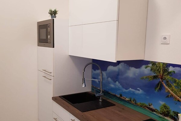Op 500 m van het strand: appartement met zeezicht in Novalja - thumbnail 5