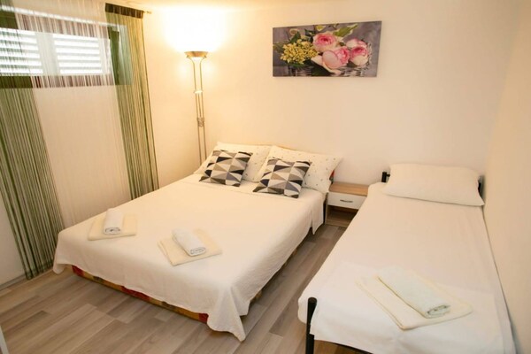 Knus appartement voor 3 bij het strand van Novalja - thumbnail 3
