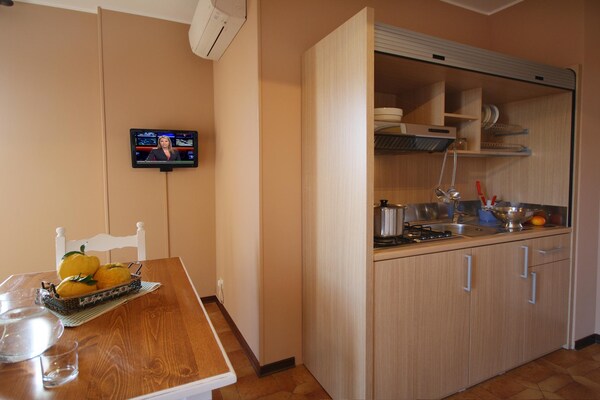 Ligurisch appartement met zwembad, tuin en terras nabij zee voor 5 personen - thumbnail 5