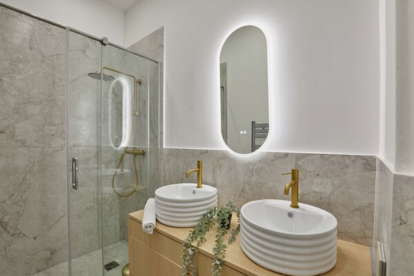Stijlvol appartement in hartje Parijs, vlakbij iconische bezienswaardigheden - thumbnail 5