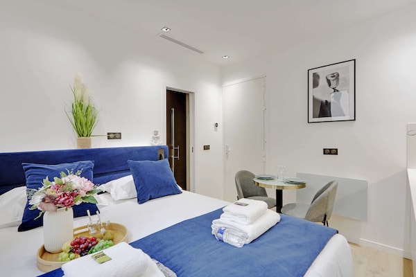 Stijlvolle studio in hartje 2e arrondissement Parijs – 16m² voor 2 personen - thumbnail 5