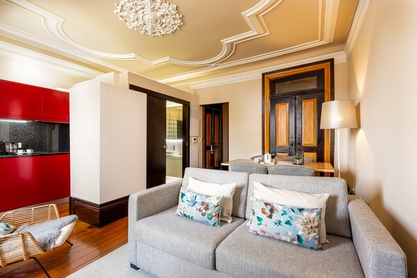 Stijlvol appartement in levendig Bolhão, vlakbij de Douro - thumbnail 1