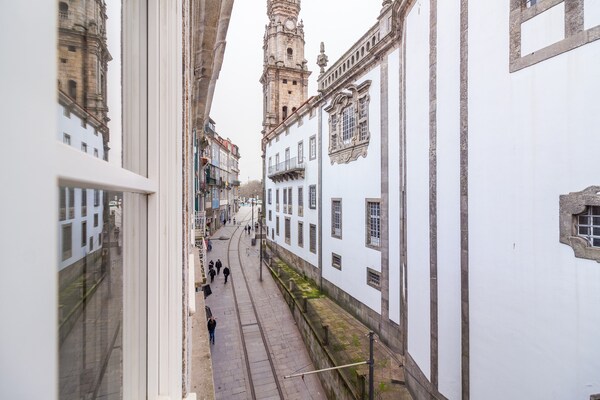 Sfeervol studio-appartement YOUROPO - The Tower 5F in Oporto - thumbnail 5