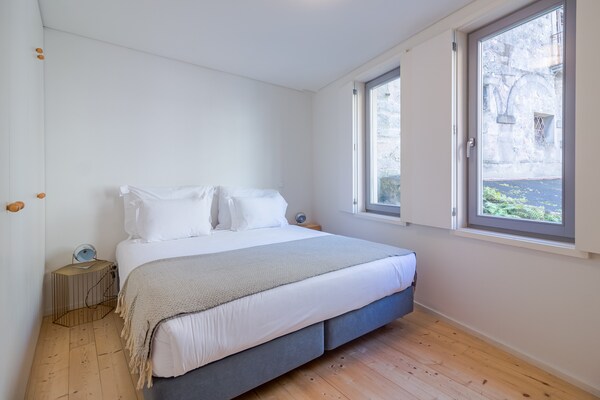 Gezellig appartement met 2 slaapkamers in het hart van Porto - thumbnail 4