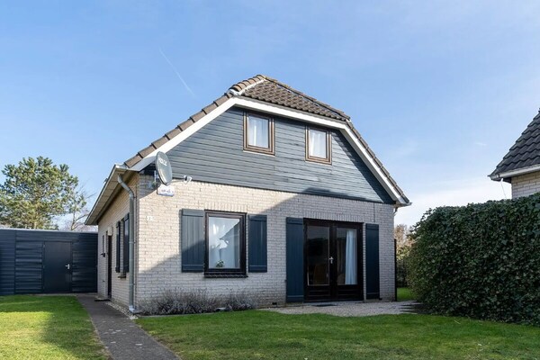 Comfortabel vakantiehuis voor 6 personen bij het strand van Ouddorp - thumbnail 2