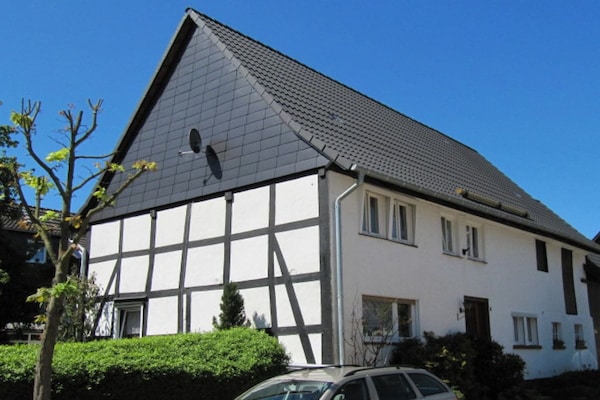 Sfeervol vakantiehuis in Medebach met tuin, vlakbij het centrum - thumbnail 3