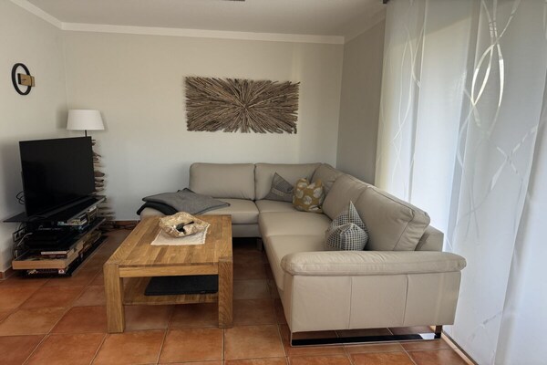 Licht appartement met 2 slaapkamers, WiFi & terras nabij de Oostzee in Zingst - thumbnail 3