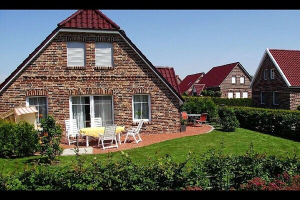 Landhuis Annika in Greetsiel: 110m², tuin, open haard & honden welkom - thumbnail 2