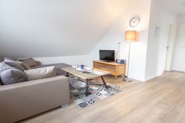 Zonovergoten appartement in Norddeich met overdekt terras en parkeerplaats - thumbnail 6