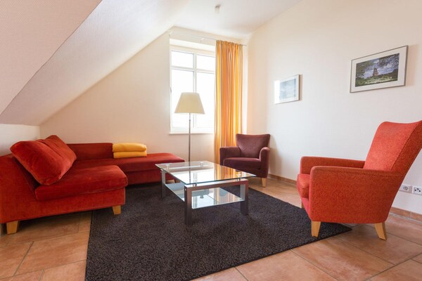 Kanaalvakantiehuis in Greetsiel met roeiboot, 6 personen - thumbnail 5