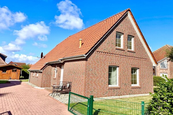 Vakantiehuis Erhard: Gerenoveerd vakantiehuis in pittoresk Greetsiel - thumbnail 2