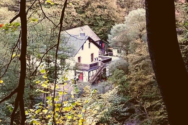 Knus vakantiehuis voor 4 in de Eifel bij Lutzerath - thumbnail 1