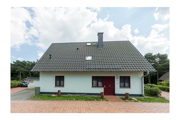 Modern vakantiehuis in Glowe, 200m van centrum, 6 personen - thumbnail 2