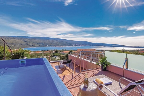 Villa met panoramisch dakterras, zwembad en sauna in Kornić - thumbnail 6