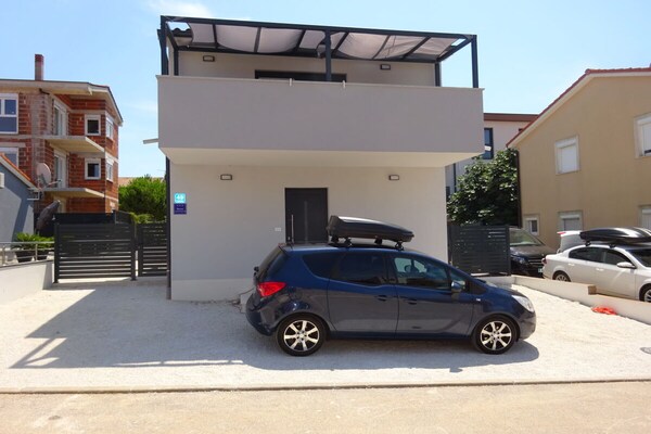 576975 - Premantura