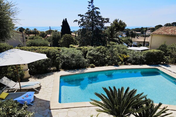 Zonovergoten villa voor 6 in Saint-Aygulf, vlakbij strand en dorp - thumbnail 1