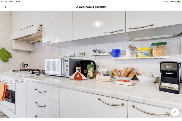 Stijlvol appartement voor 12 personen in Rome, vlakbij het Vaticaan - thumbnail 6