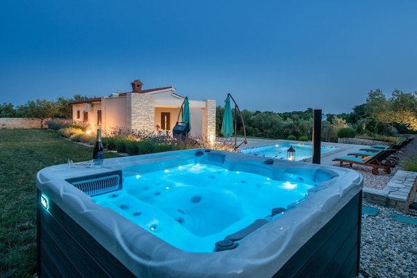 Villa Silentio – Jouw privé-oase met jacuzzi en zwembad in Istrië - thumbnail 2