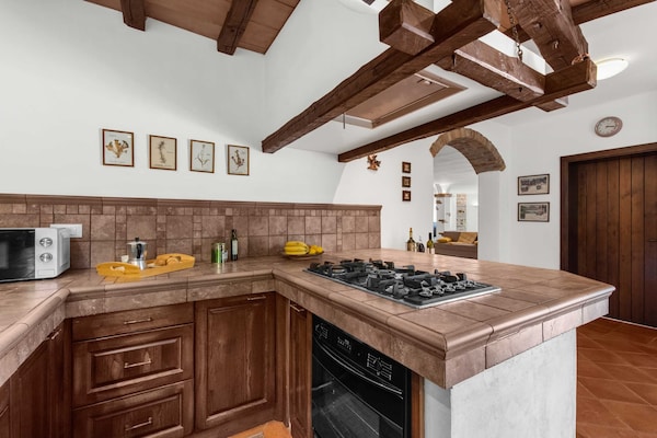 Centraal gelegen villa in Premantura met privézwembad voor 8 personen - thumbnail 4