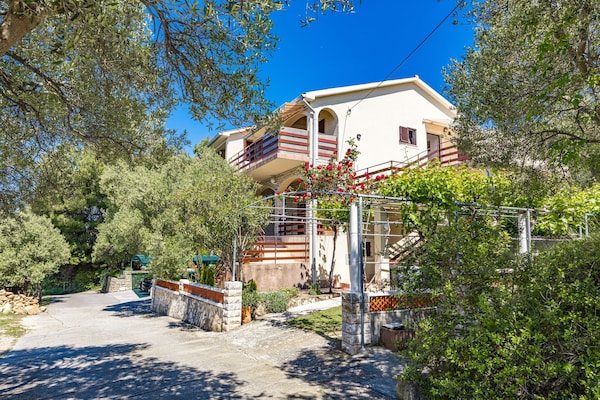 Appartement met zeezicht en balkon, 300m van strand in Supetarska Draga - thumbnail 5