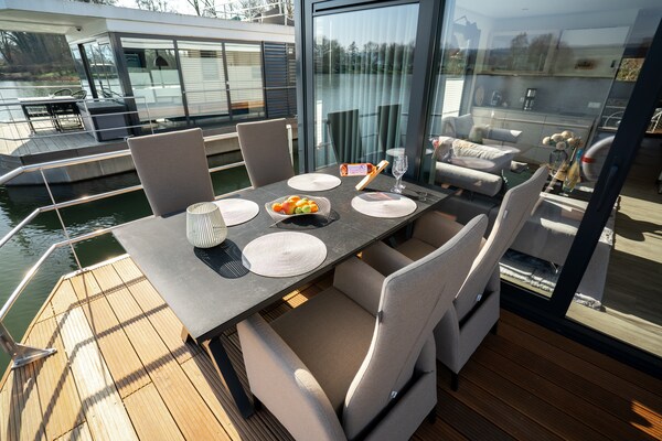 Aan het meer: Luxe woonboot voor 4 personen in Höxter - thumbnail 3
