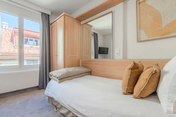 Modern appartement in hartje Pâquis, Genève - thumbnail 2