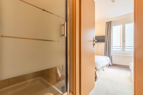 Modern appartement in hartje Pâquis, Genève - thumbnail 4