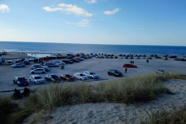 Charmant vakantiehuis aan de golfbaan in Blokhus, vlakbij zee - thumbnail 3