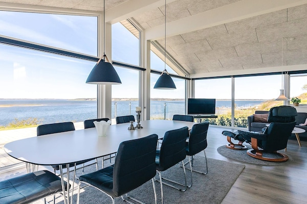 Ruim vakantiehuis in Løgstrup met uitzicht op Hjarbæk Fjord · 8 pers. - thumbnail 1