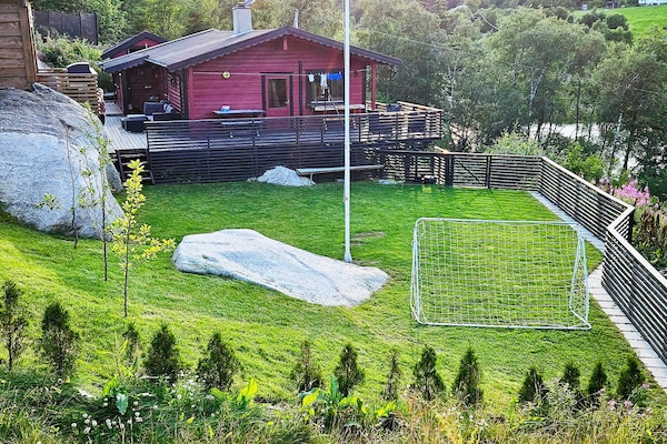 6-persoons vakantiehuis aan het meer in Lyngdal · 6 pers. - thumbnail 6