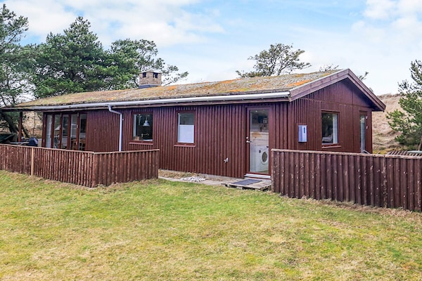 Vrijstaand vakantiehuis aan de golfbaan bij Rødhus Strand voor 6 personen - thumbnail 1