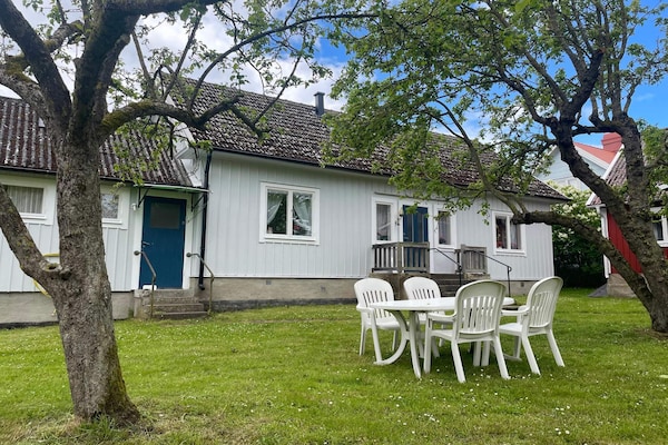 8-persoons vakantiehuis in Köpingsvik op 1 km van de zee - thumbnail 2