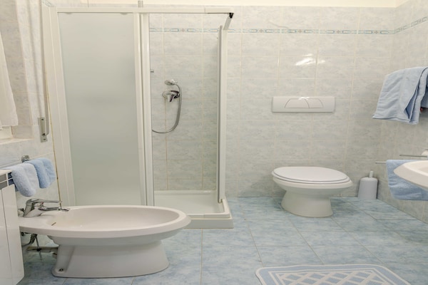 Compact appartement voor 2 personen in hartje Ventimiglia · 14 m² - thumbnail 6