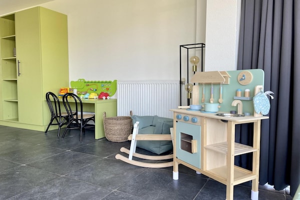 Kindvriendelijke watervilla voor 5 personen in Medemblik - thumbnail 6