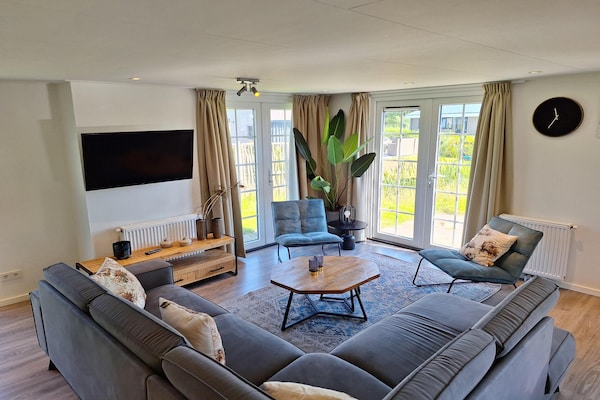 Tulpenhof Villa: ruim vakantiehuis voor 10 personen in polderlandschap - thumbnail 3