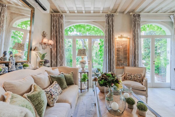 Luxe appartement in 17e-eeuws koetshuis met privétuin in centrum Lucca - thumbnail 5