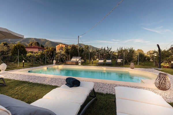 Authentieke villa met zwembad en uitzicht bij Lucca, 10 personen - thumbnail 4
