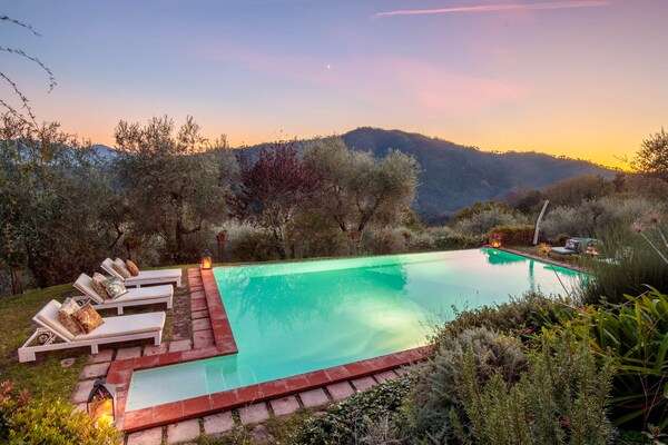Villa Gufo: Ruim 400m² vakantiehuis met privé-zwembad en uitzicht bij Lucca - thumbnail 6