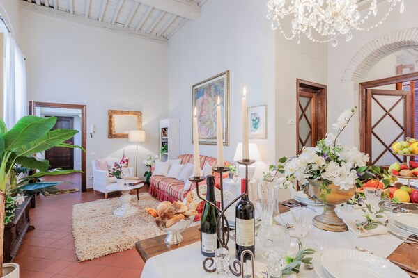 Sereen appartement aan de beek met privétuin in hartje Lucca - thumbnail 5