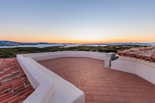 Luxe villa aan de golfbaan bij Porto Cervo met privétuin - thumbnail 3
