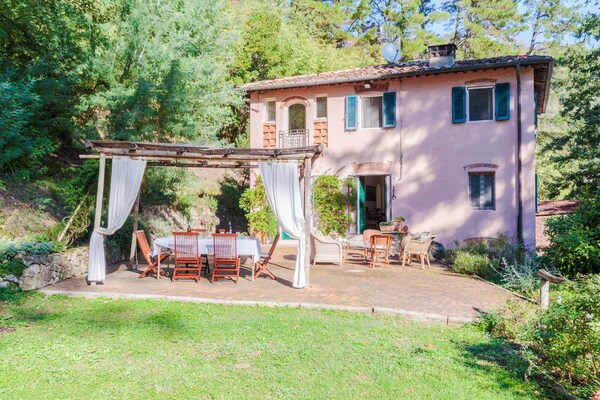 Villa Birdsong: Elegante rust in de Toscaanse heuvels bij Camaiore - thumbnail 2