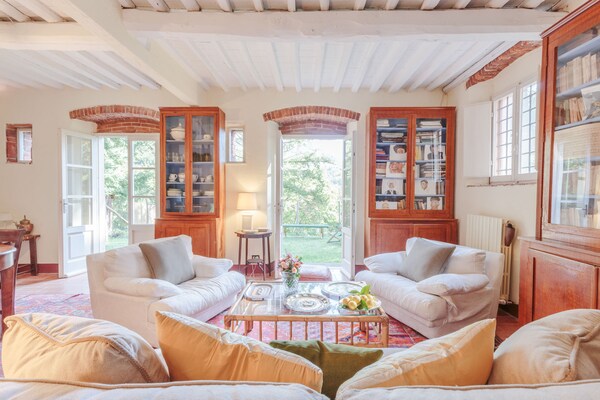 Villa Birdsong: Elegante rust in de Toscaanse heuvels bij Camaiore - thumbnail 5