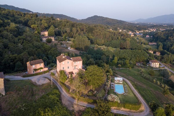 Landhuis Domus Francigena: 10-slaapkamer villa aan golfbaan bij Lucca - thumbnail 3