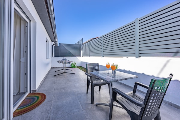 Aan het strand: Charmant appartement in Peroj voor 4 personen - thumbnail 6
