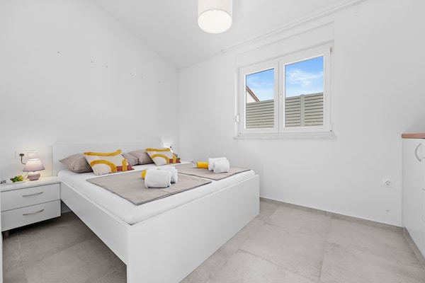 Aan het strand: Charmant appartement in Peroj voor 4 personen - thumbnail 5