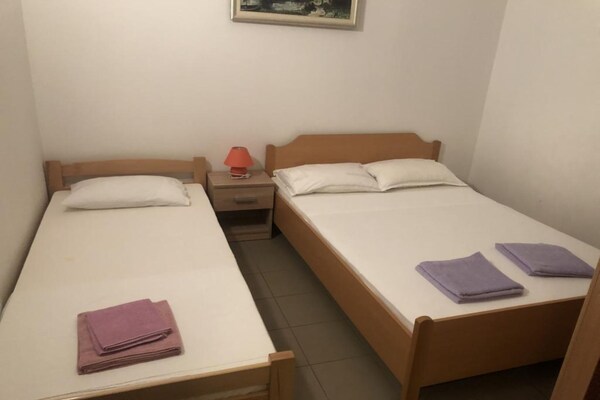 Appartement met terras en zeezicht in Omiš, 200m van het strand - thumbnail 3