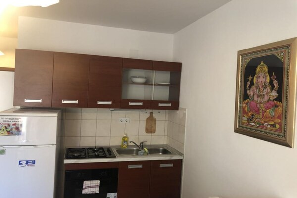 Knus appartement met zeezicht en terras op 200m van strand in Omis - thumbnail 2