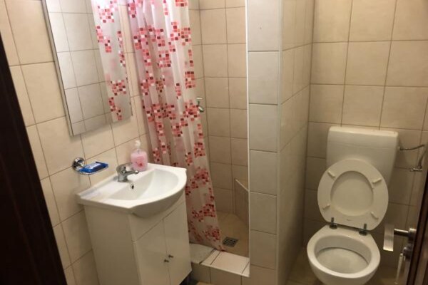 Knus appartement met zeezicht op 200 meter van het strand in Omis - thumbnail 6
